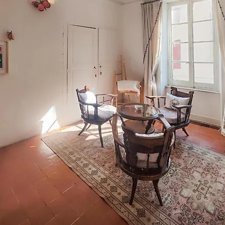 4 Bedroom Pet Friendly In * Saint-Chinian