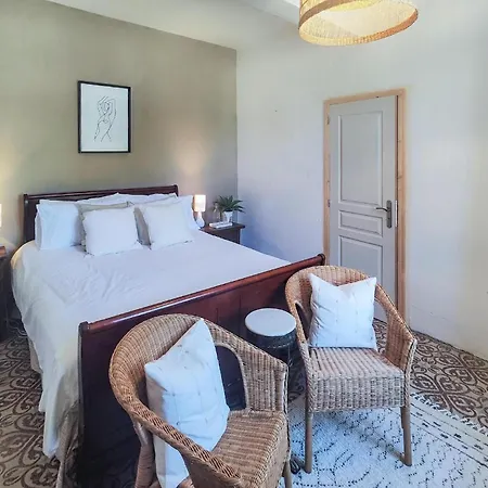 4 Bedroom Pet Friendly In