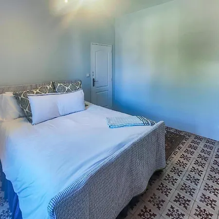 4 Bedroom Pet Friendly In